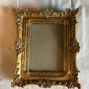 Gold Picture Frame 4 1/2” x 6 1/2” opening